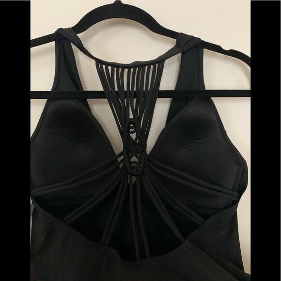 Bar III black swim top, brand new, straps in the back, size Med - Picture 6 of 9